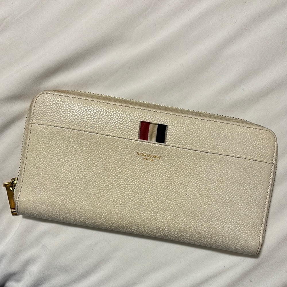 Thom Browne Pebble Grain White Zip-Around Continental Wallet